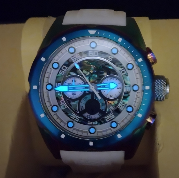 FIRM PRICE-New Invicta Iridescent Speedway Chronograph Men's Watch. - Picture 7 of 11